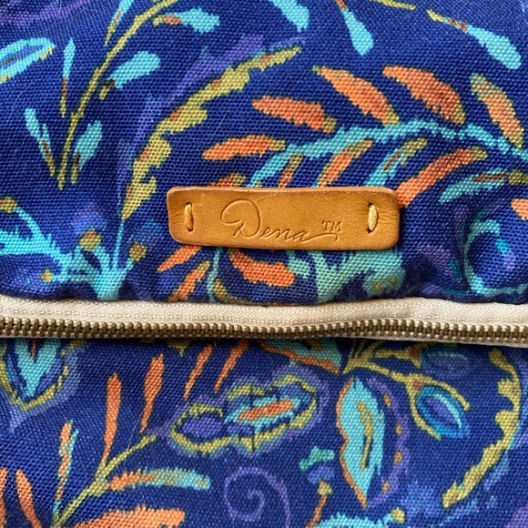 C.R. Gibson Dena Accessories Fold Over Crossbody - Picture 3 of 8